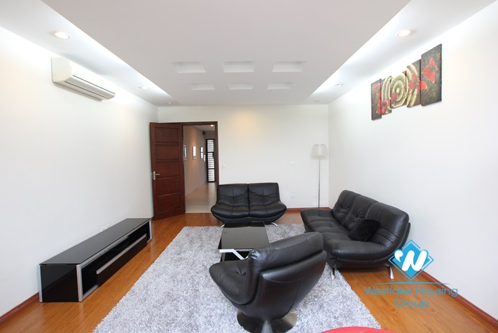 Duplex 2 bedroom apartment for rent in Truc Bach 